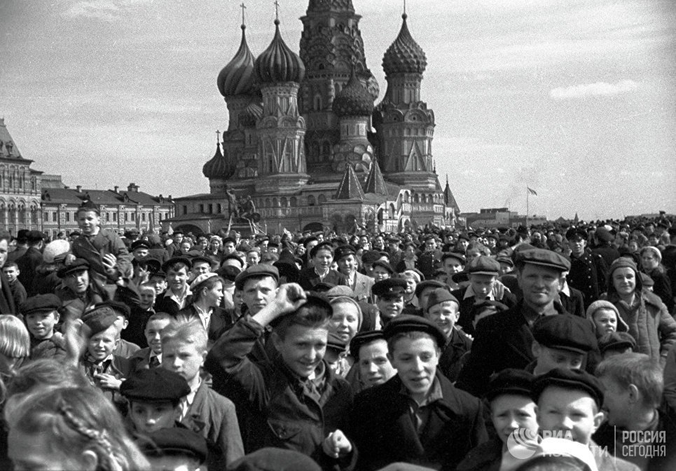 С войной покончили мы счёты!