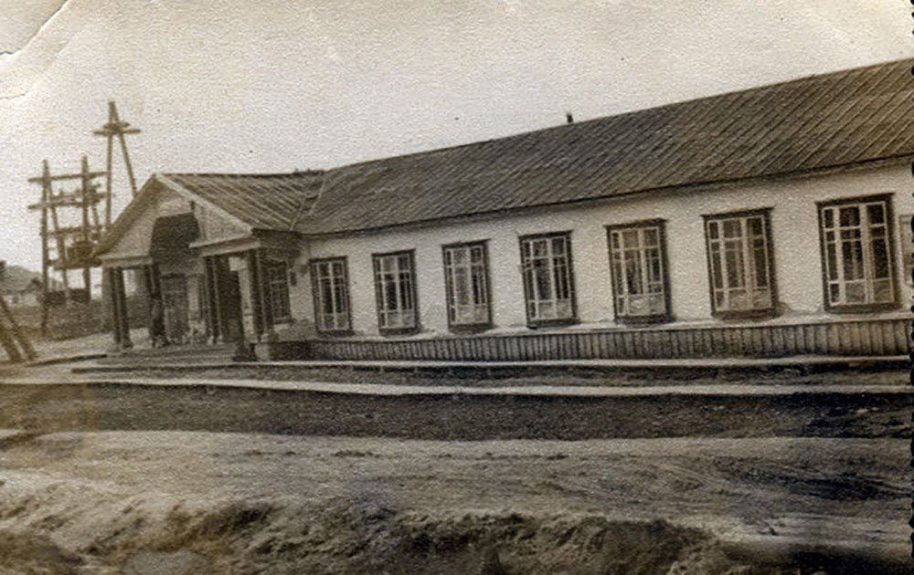 85 лет служения книге