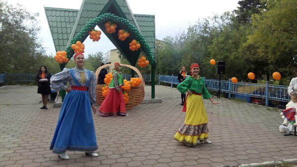Праздник северной малины