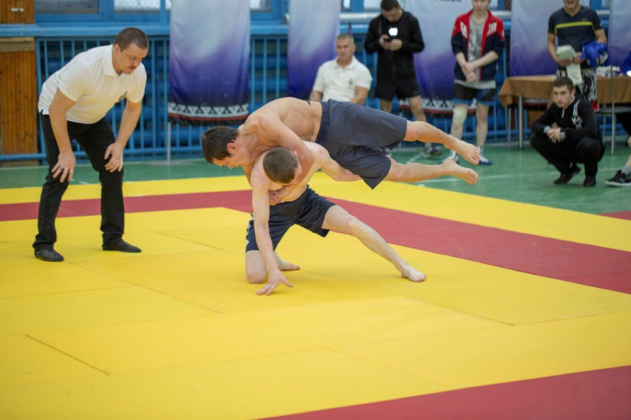 Поединок коллег