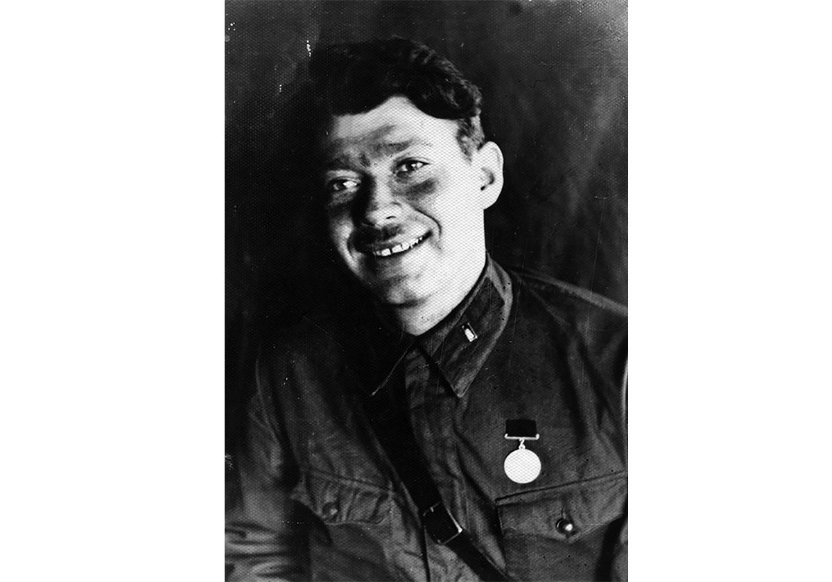 Великий подвиг великого народа                