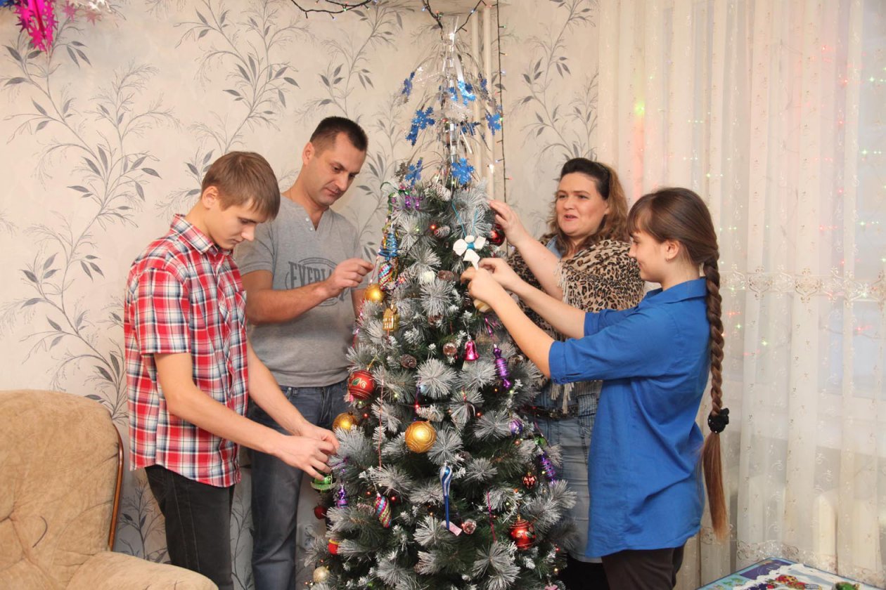 Торжество стучится в дверь