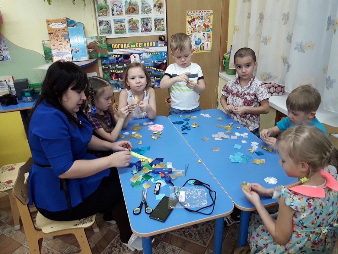 В их руках – планета детства