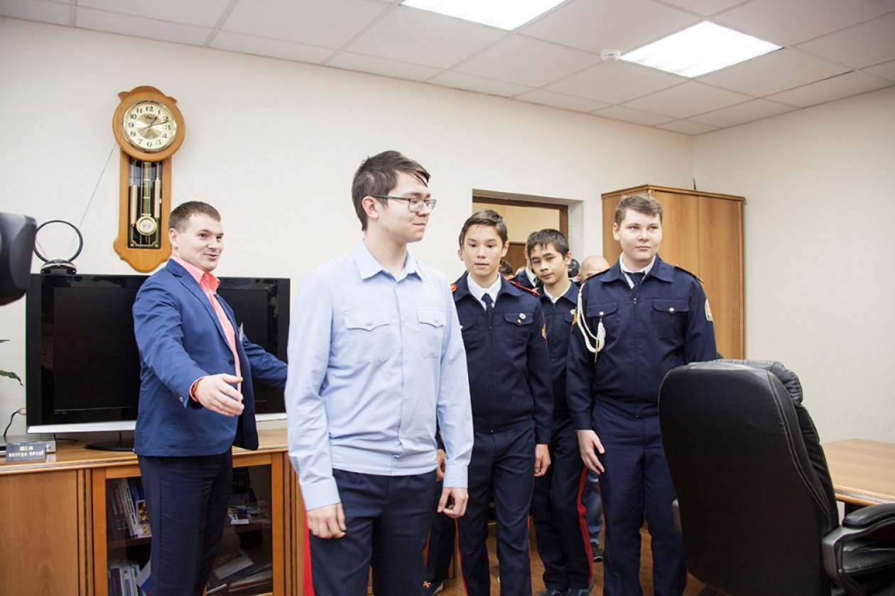 Кабинет директора кадетов не пугает