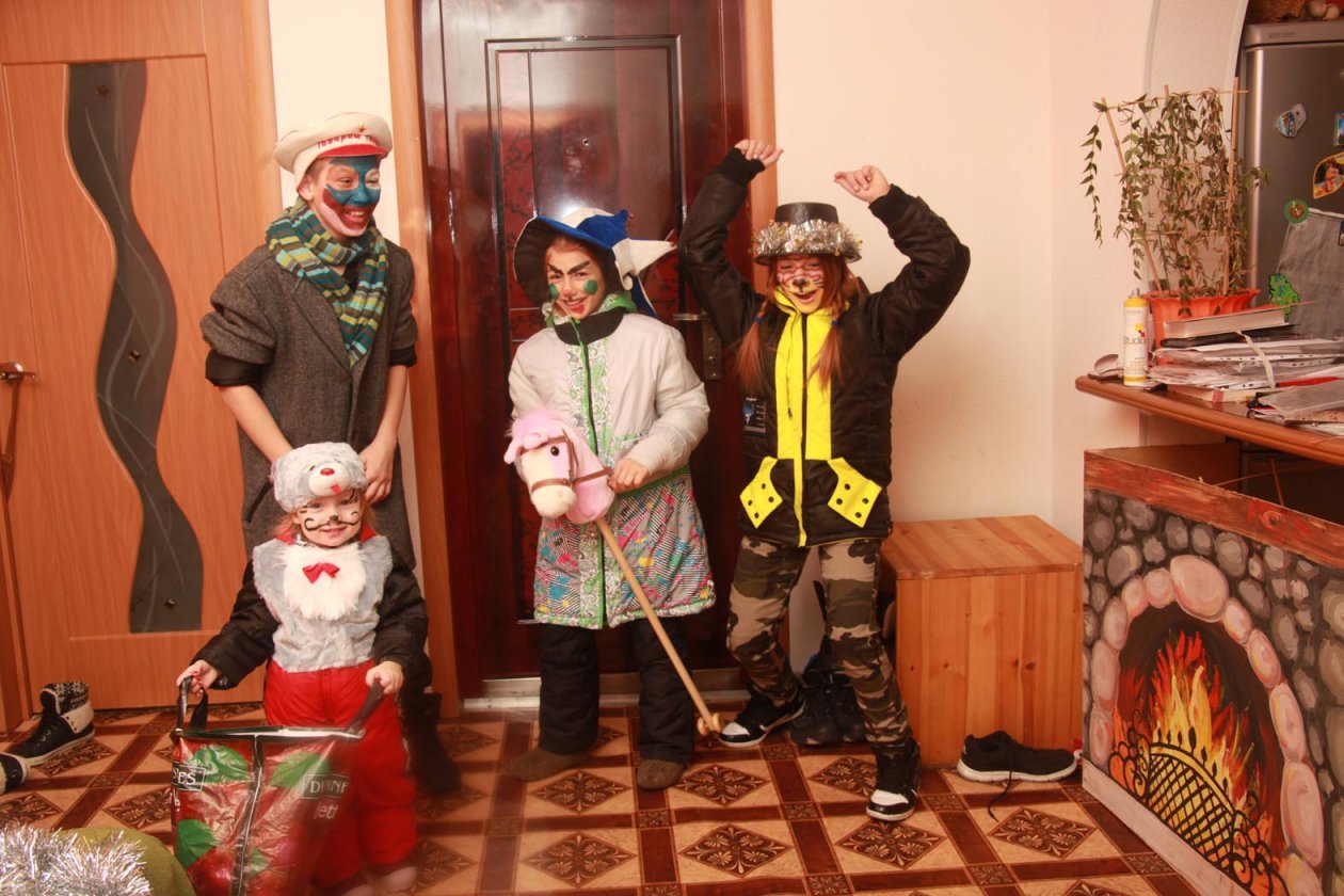 Коляда, Коляда, отворяй ворота!