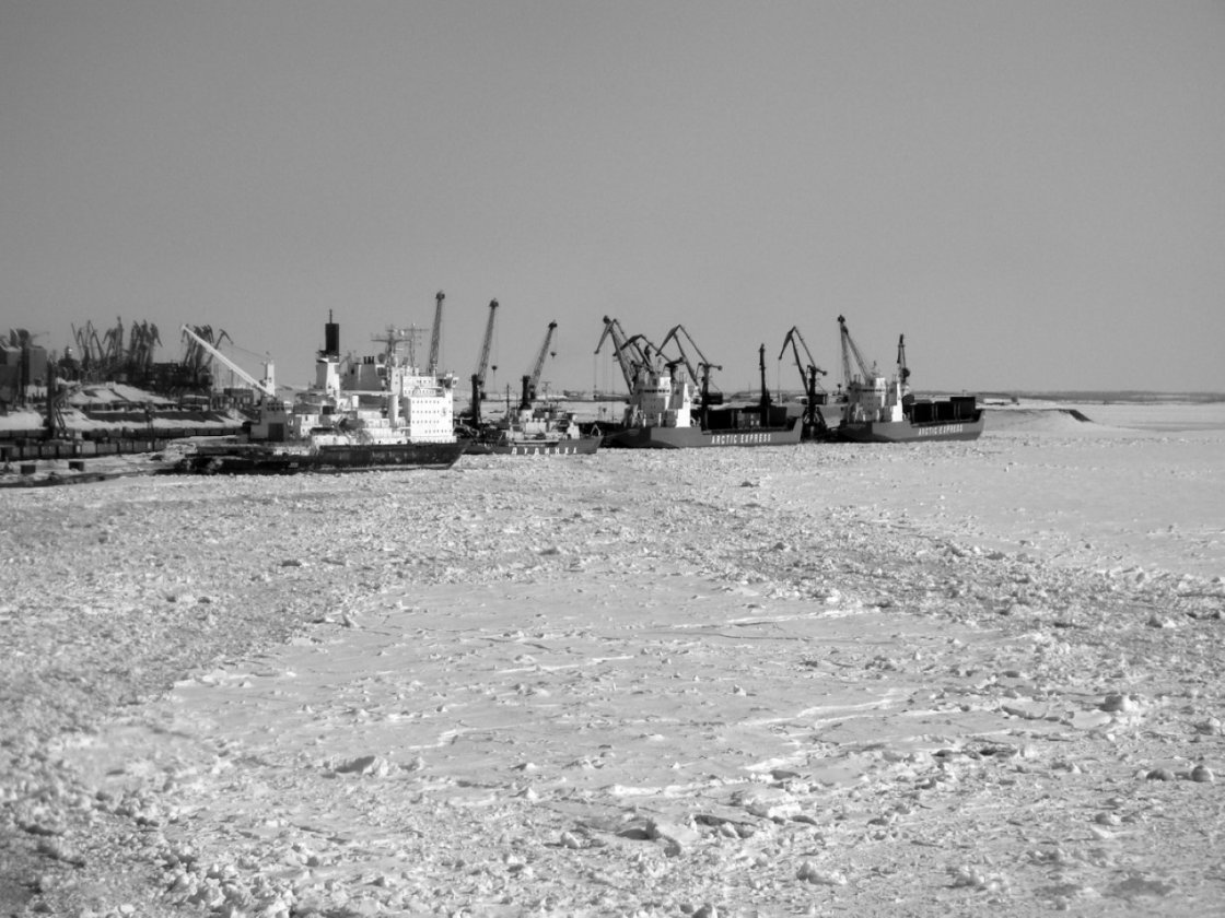 Северный морской путь во льдах. Много торосов и много вопросов