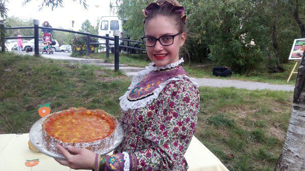 Праздник северной малины