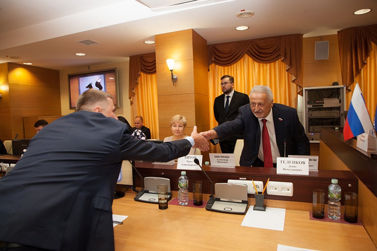 Депутаты собрались