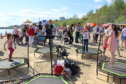 Молодые салехардцы приготовили окрошку