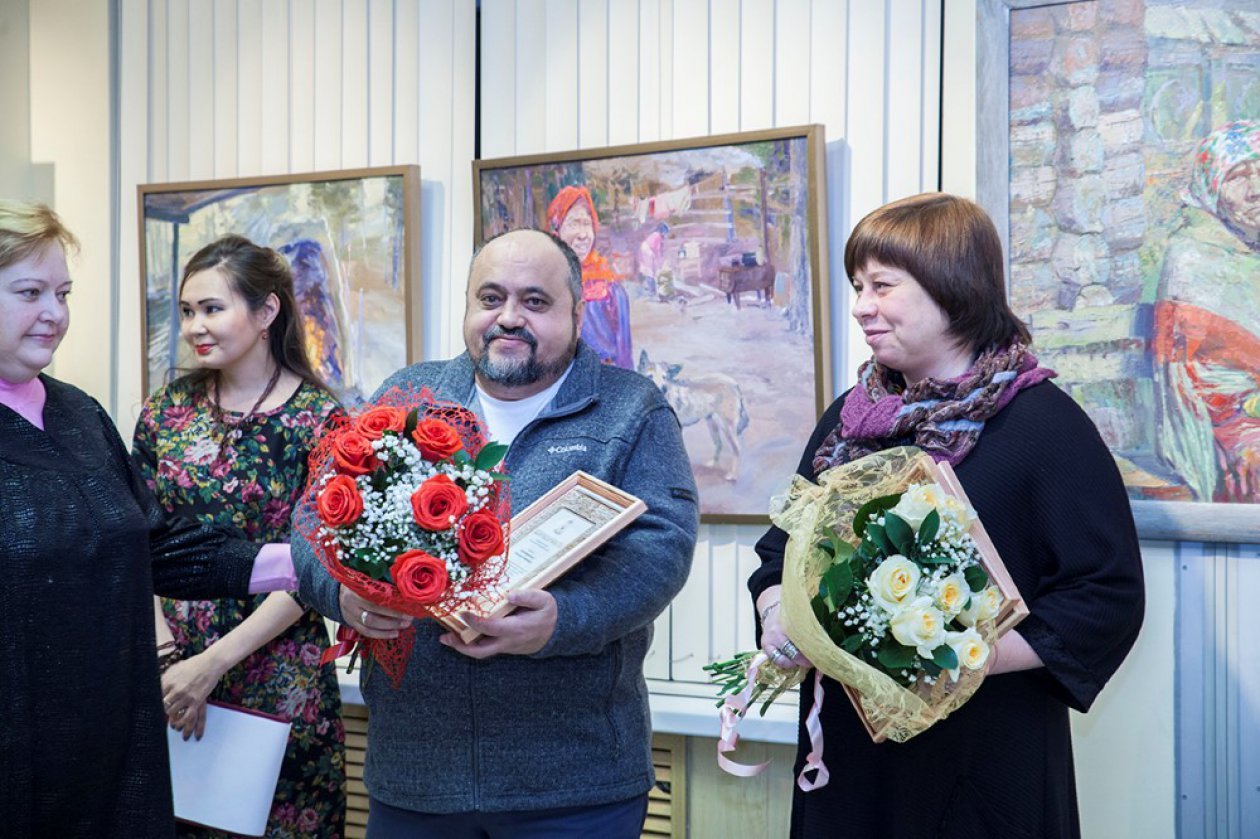 Горячий батик с масляной живописью