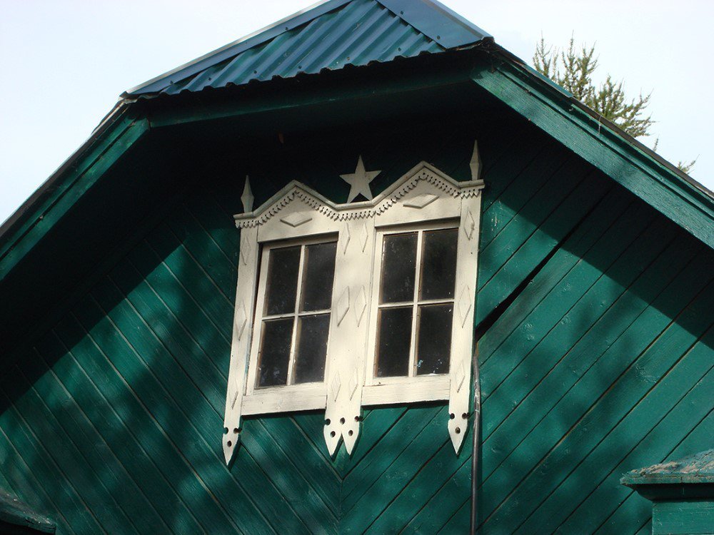 И нет уж Царской улицы