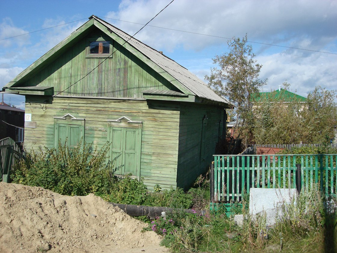 И нет уж Царской улицы