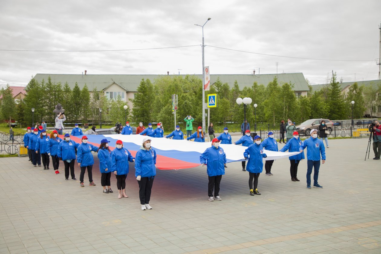 В честь нашей державы!
