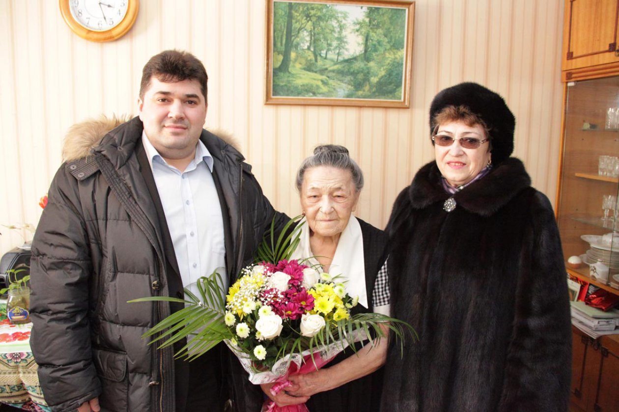 Без десяти век