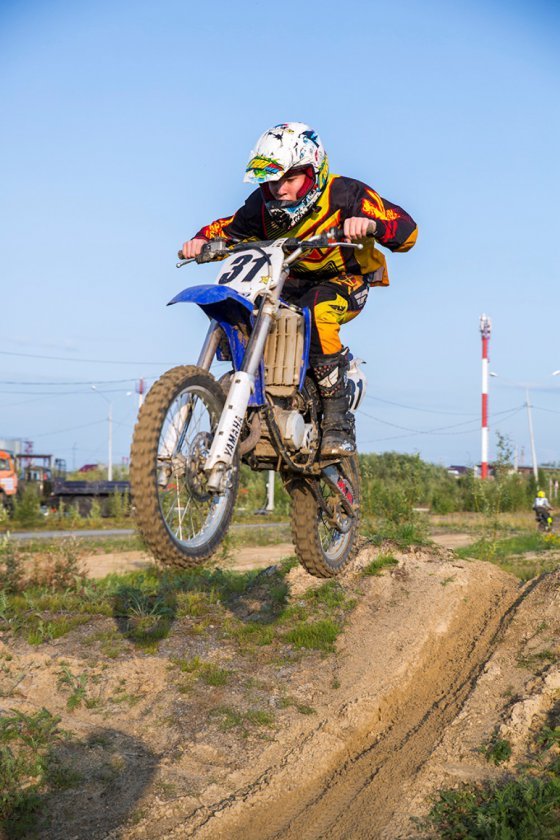 В поисках кода - большая игра для автолюбителей